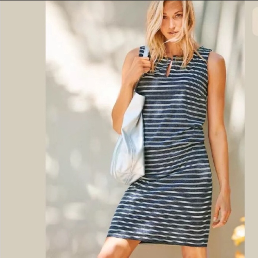 Athleta striped VIDA  dress navy white XS EUC